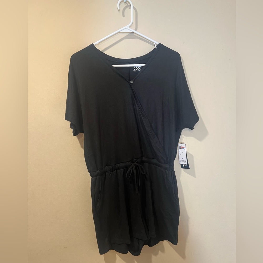 NWT 32° Cool Romper